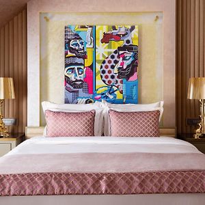 Deluxe King Balcony Room